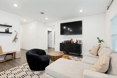 Tiny photo for 1957 Duskwood Drive, Lancaster, TX 75146 (MLS # 21340508)
