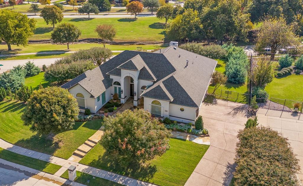 1120 Twin Oaks Drive