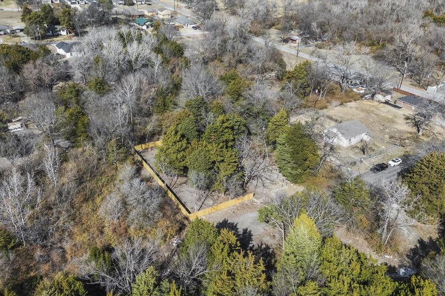 Excellent opportunity for builders, investors, or future homeowners! This 5,750-square-foot vacant residential lot is ideally situated in the up-and-coming Carver Heights neighborhood, an established area featuring a desirable blend of charming existing homes and recently built new construction.
With ample size and depth, this lot provides the perfect canvas to build a custom home tailored to your vision and lifestyle. The surrounding community reflects continued growth and development, making it an attractive option for both personal use and long-term investment.
Conveniently located just 10 minutes from Downtown Dallas, the property offers easy access for both inner-city and extended metro commutes. Enjoy the benefits of a residential setting while remaining close to shopping, dining, and major transportation routes.
Don’t miss this prime opportunity to secure a well-located lot in a growing neighborhood with strong potential.