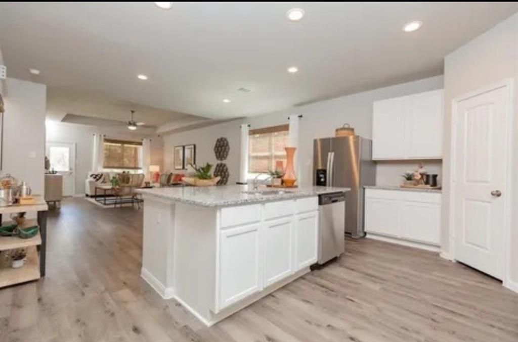 Photo of 424 Livingston Drive, DeSoto, TX 75115 (MLS # 21215453)