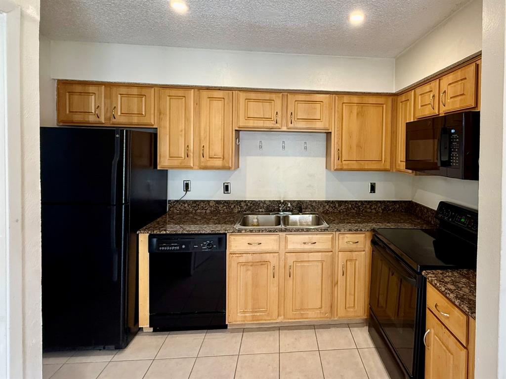 Prestonwood Green Condo - Residential