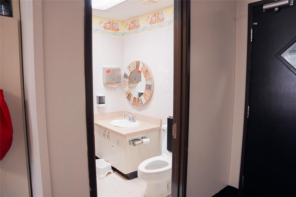 Wesley Methodist Add - Commercial Lease