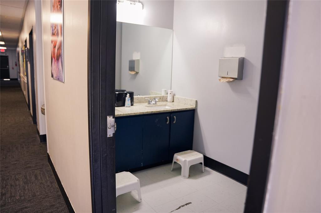 Wesley Methodist Add - Commercial Lease