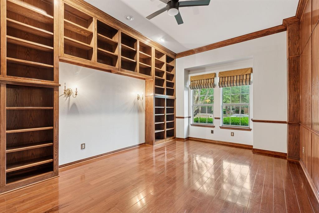3500 White Water Lane