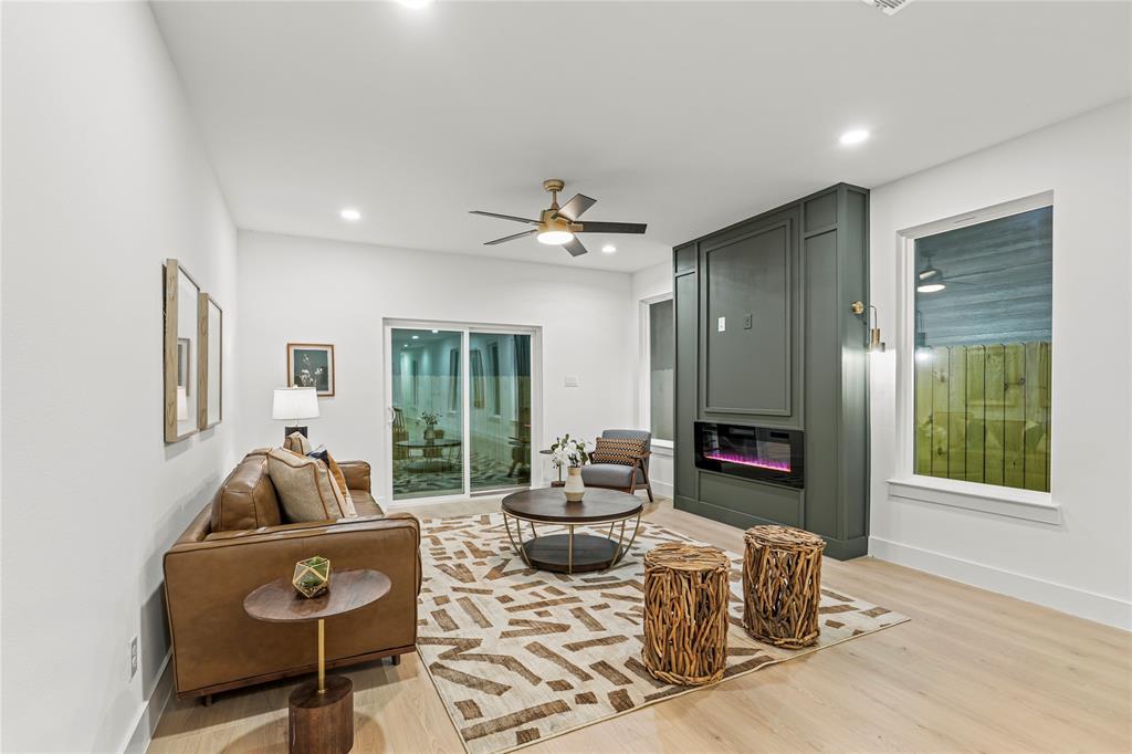 Lincoln Manor - Residential Lease