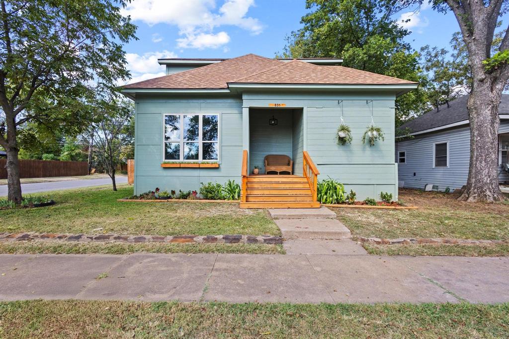 831 W Owing Street