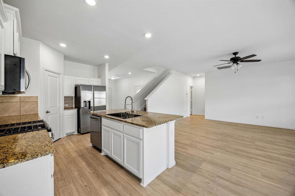 Chapel Crk Ph 1 - Residential