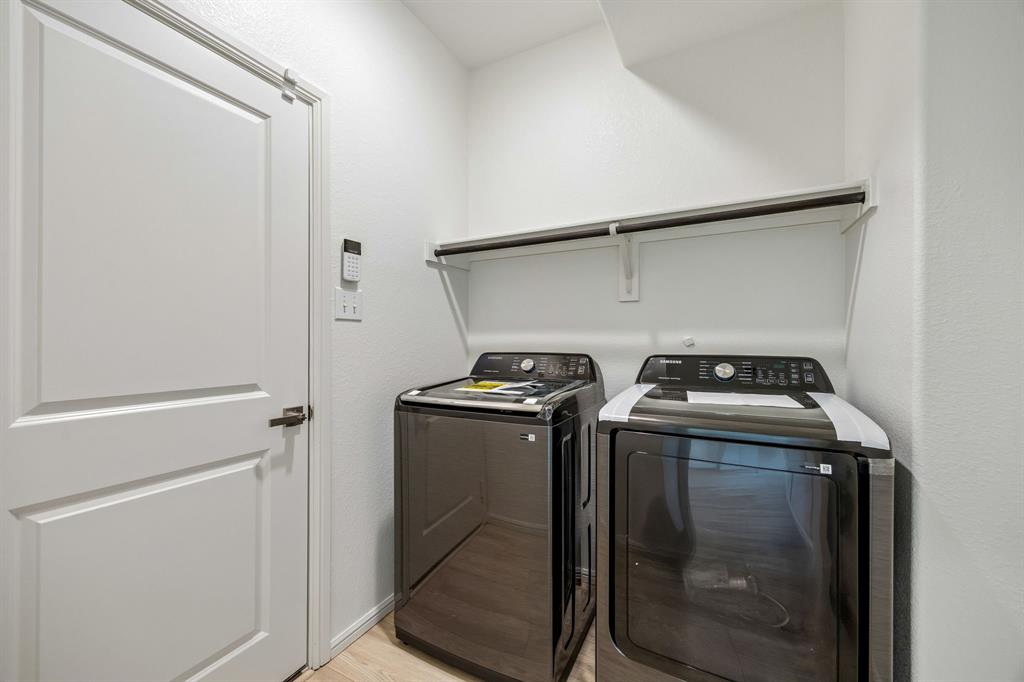 Chapel Crk Ph 1 - Residential