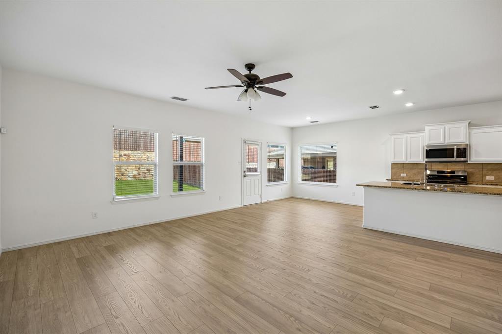 Chapel Crk Ph 1 - Residential