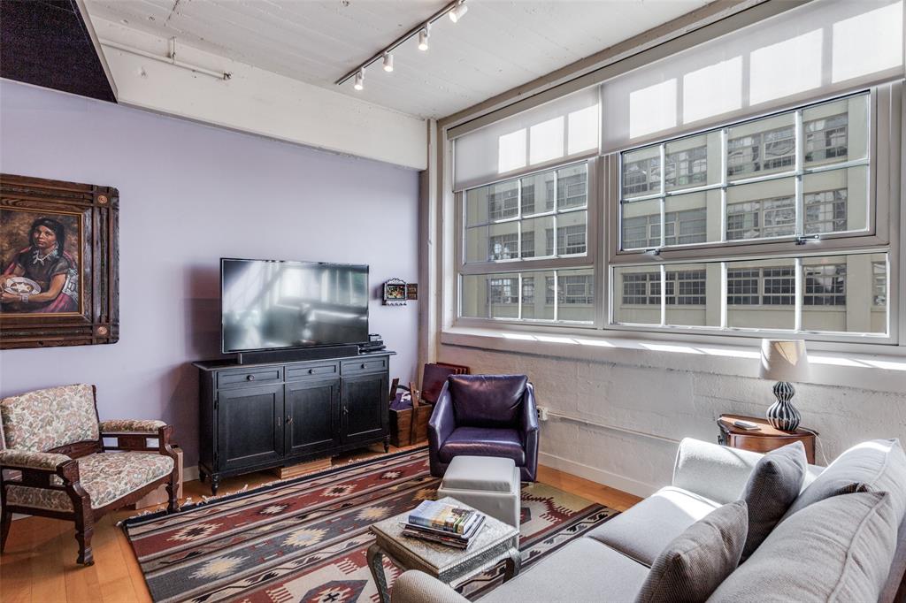 One Montgomery Plaza Residence Condo - Residential