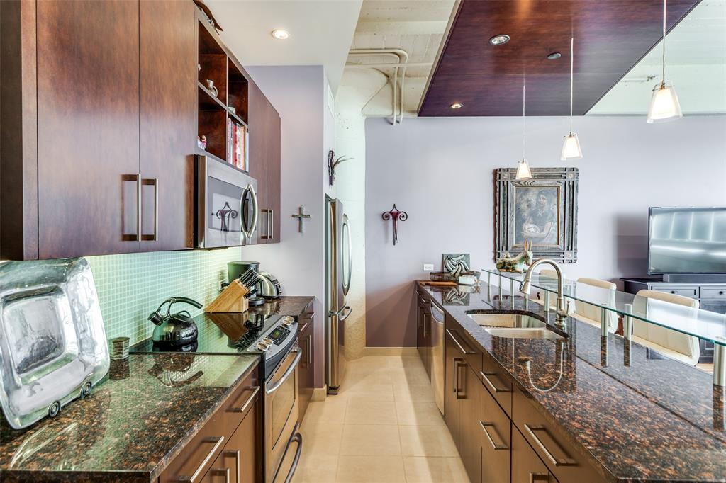 One Montgomery Plaza Residence Condo - Residential