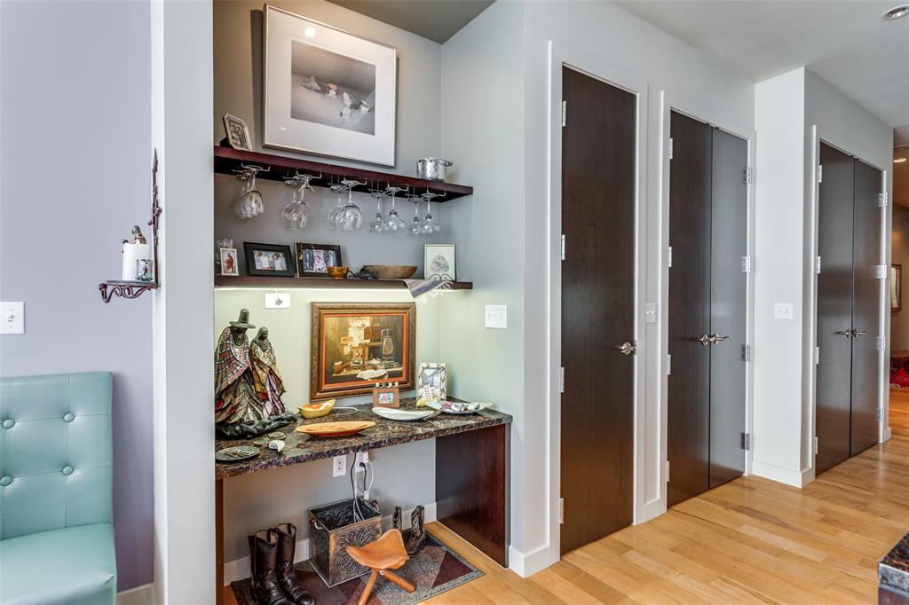 One Montgomery Plaza Residence Condo - Residential