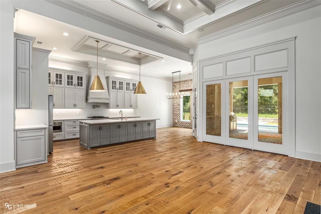 ESPLANADE - Residential