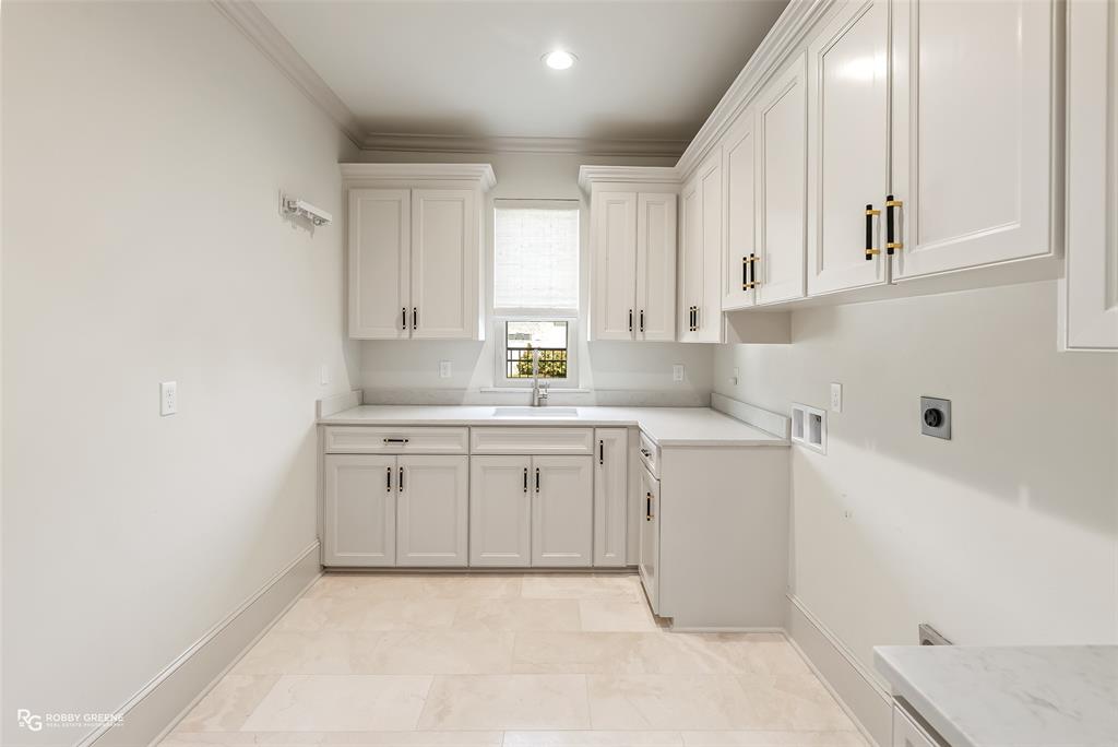 ESPLANADE - Residential