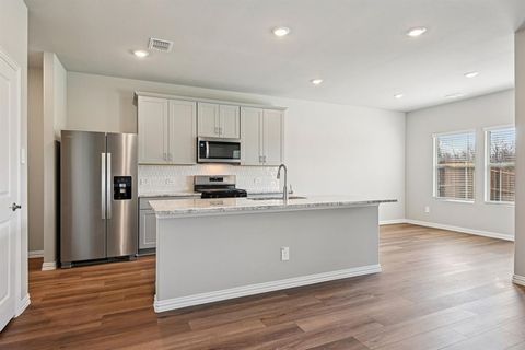 Photo of 2405 Nicole Drive, Denton, TX 76208 (MLS # 21270175)