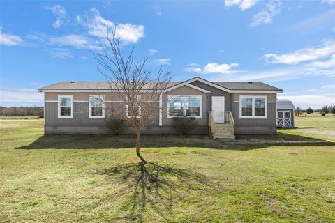 Photo of 5542 County Road 1043, Celeste, TX 75423 (MLS # 21141723)