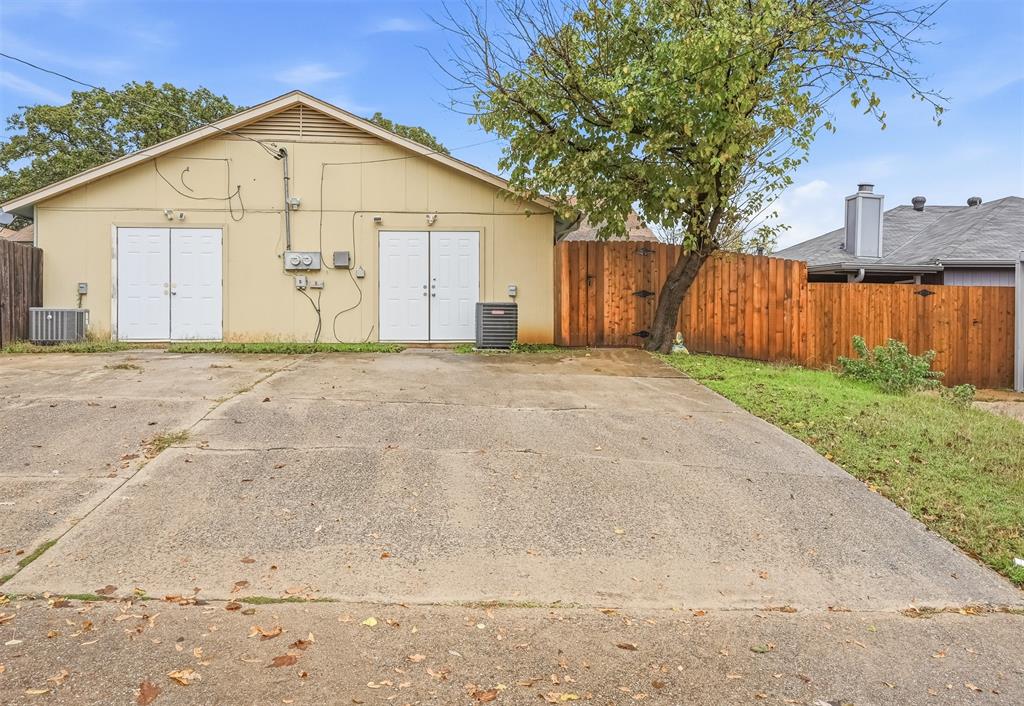 Guerin Square - Residential Lease