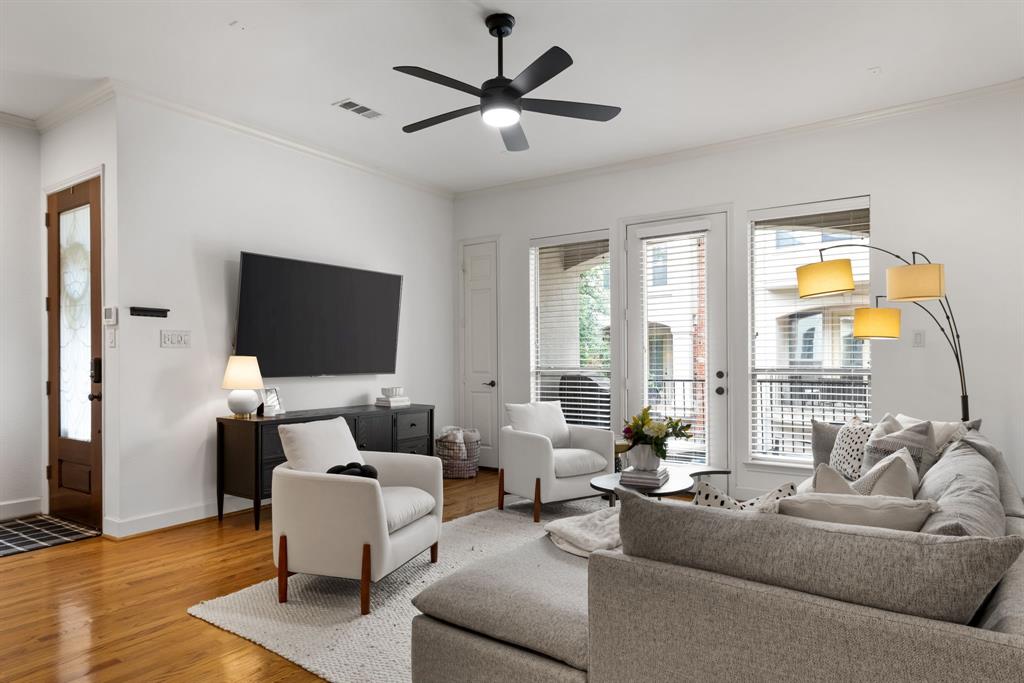 Belmont Henderson Twnhms 03 - Residential