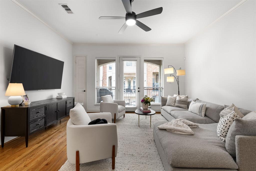 Belmont Henderson Twnhms 03 - Residential