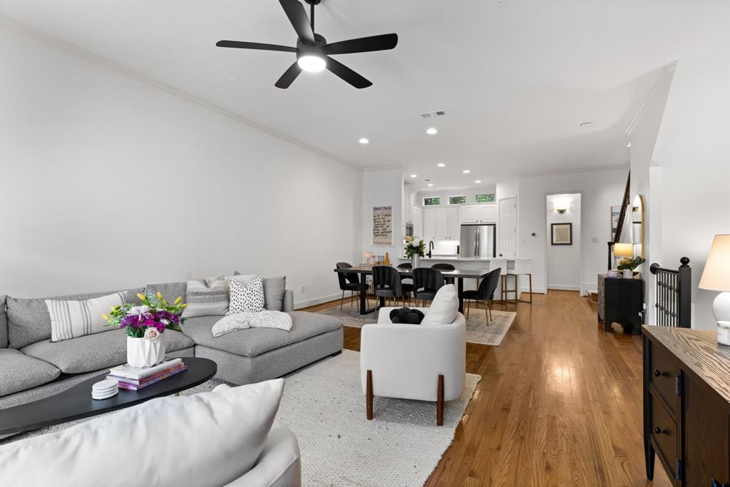 Belmont Henderson Twnhms 03 - Residential