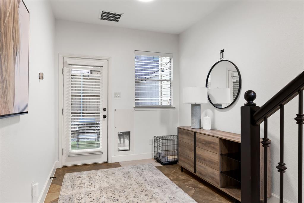 Belmont Henderson Twnhms 03 - Residential