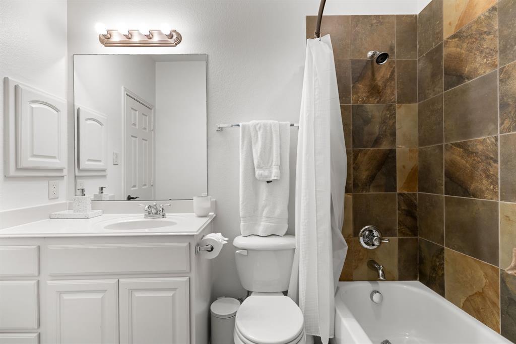 Belmont Henderson Twnhms 03 - Residential