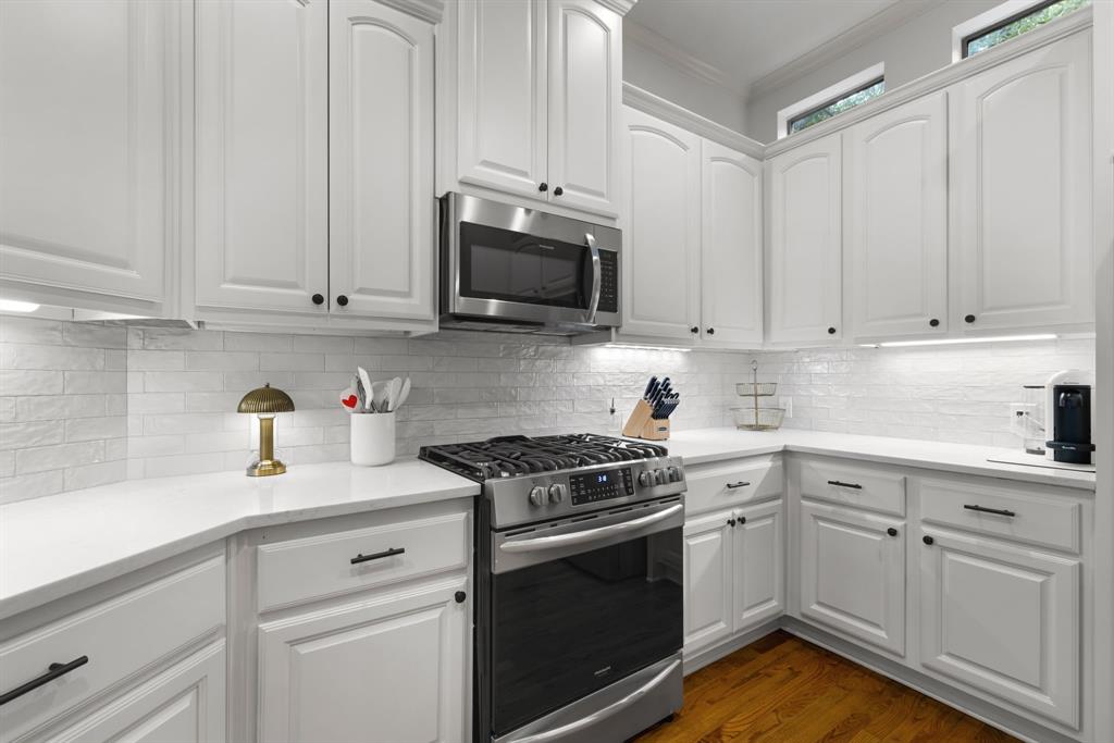 Belmont Henderson Twnhms 03 - Residential