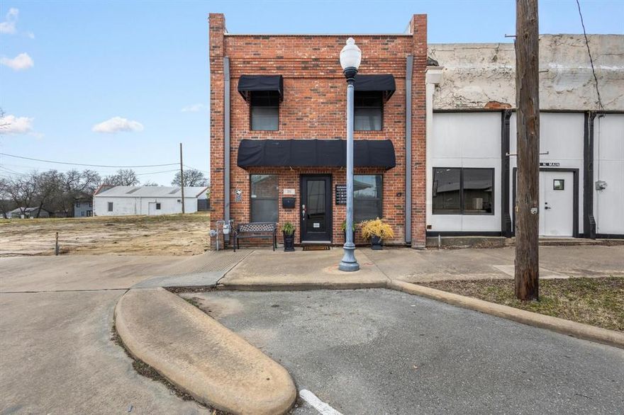 Beautifully renovated historical building close to downtown Bonham.  Building has 6 executive suites, a conference room, a break room and a private patio area.  All furniture will remain with the sale along with a few of the decorations. There are 3 Hvac units, new flooring through out, a security system, and a keypad on the front door.  Property is located within walking distance to restaurants, the courthouse, shopping boutiques and other  amenities.