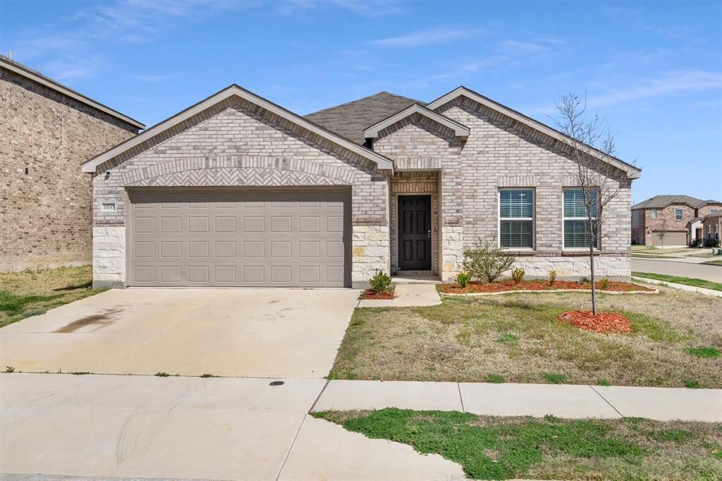 Photo of 1100 Varson Drive, Haslet, TX 76052 (MLS # 21211497)