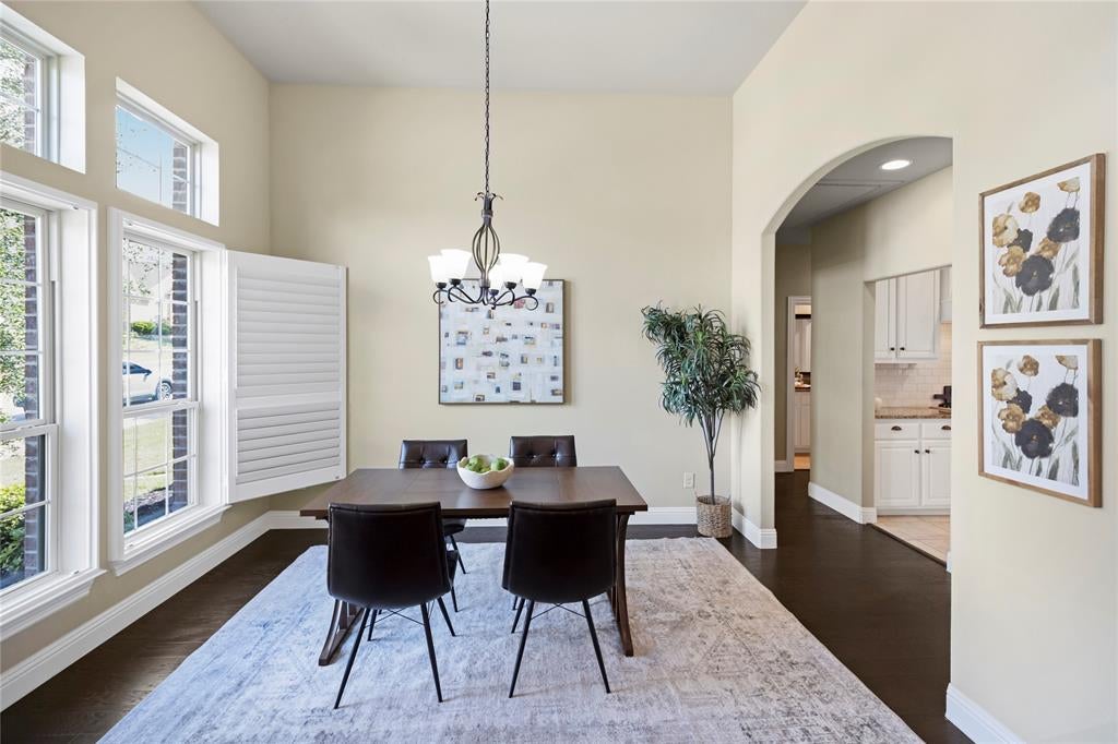 3921 Cameron Lane