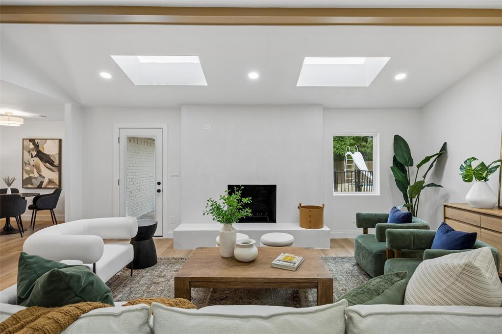 5 Willow Creek Place