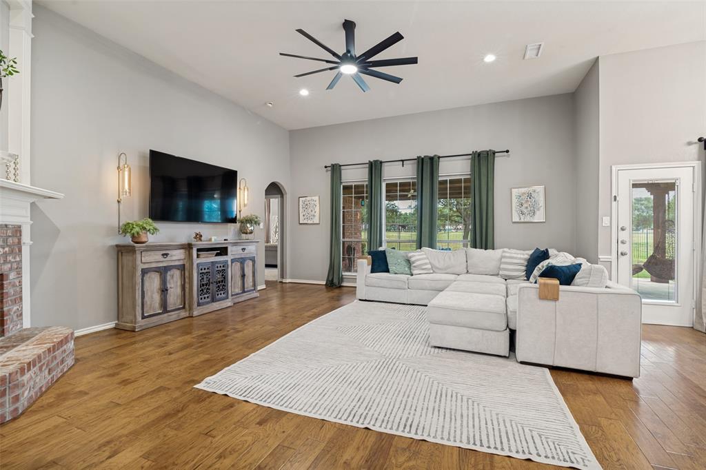 10413 Broadmoor Lane