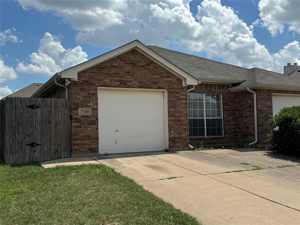 View Fort Worth, TX 76137 house