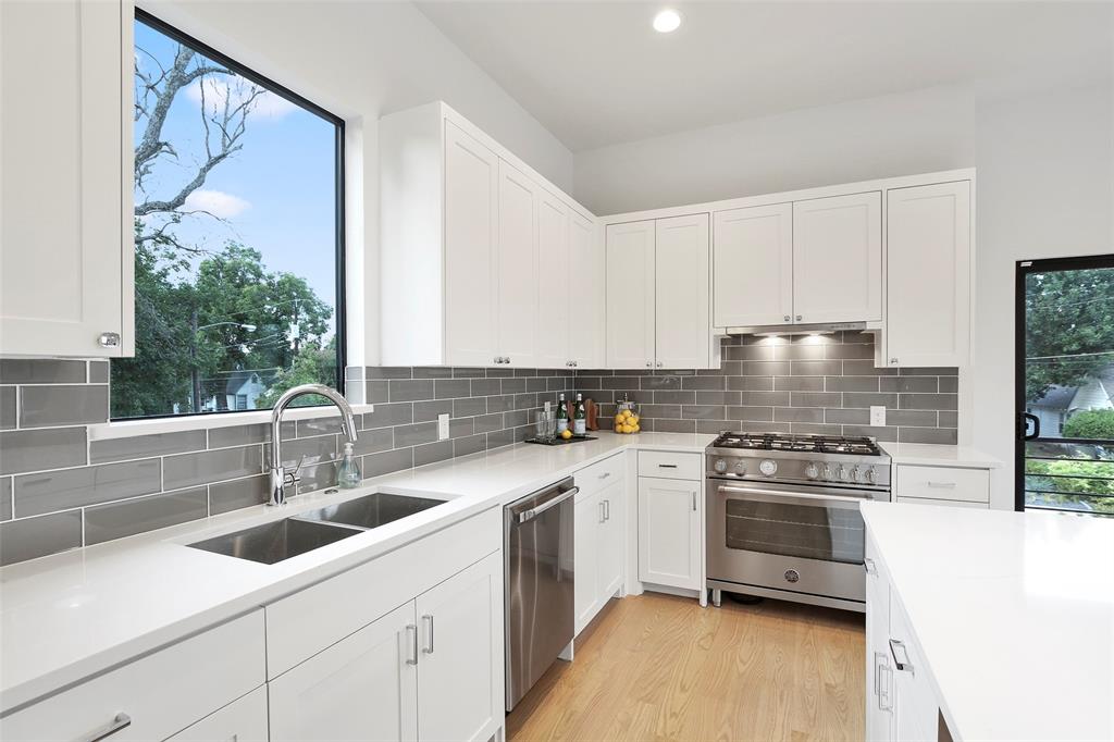 Kirby Place Condos - Residential Lease