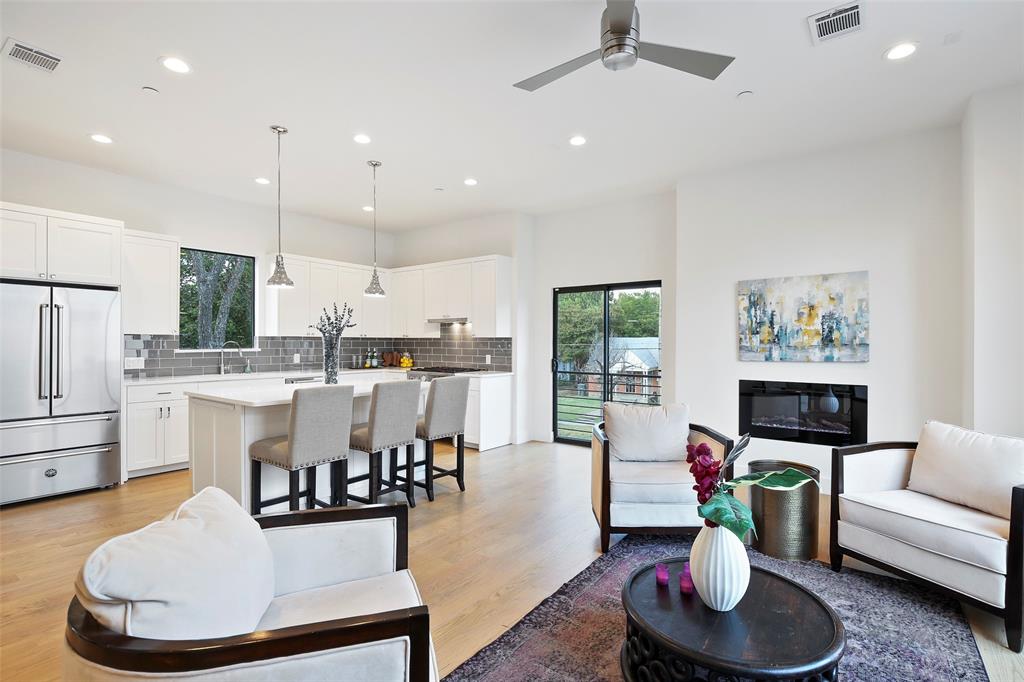 Kirby Place Condos - Residential Lease