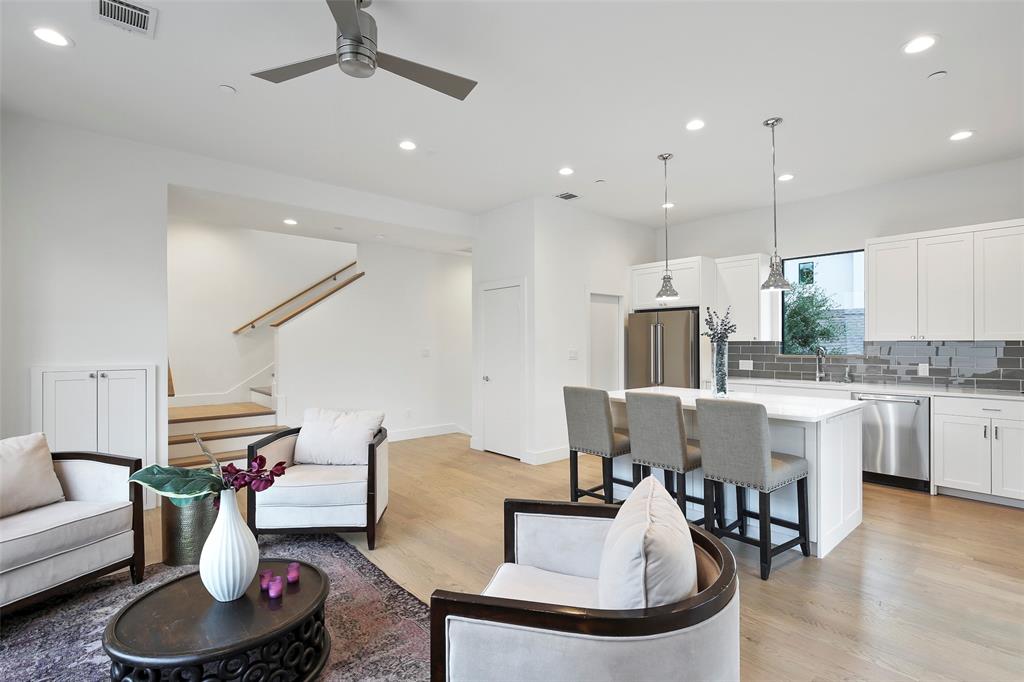 Kirby Place Condos - Residential Lease