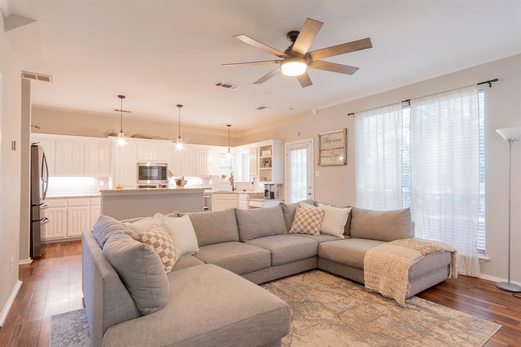 2416 Hedgeapple Drive