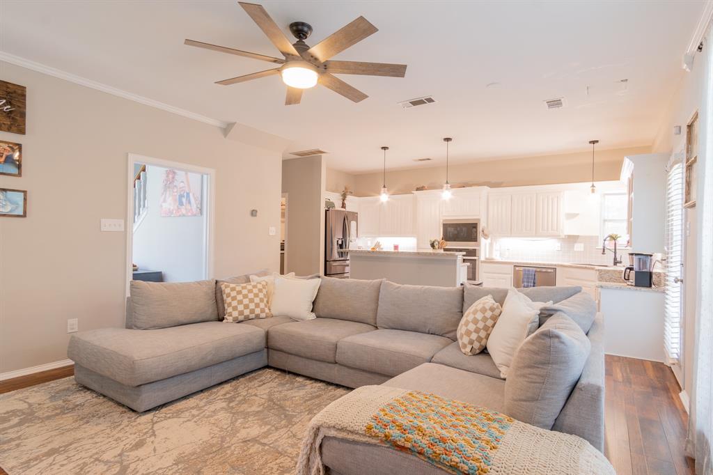 2416 Hedgeapple Drive
