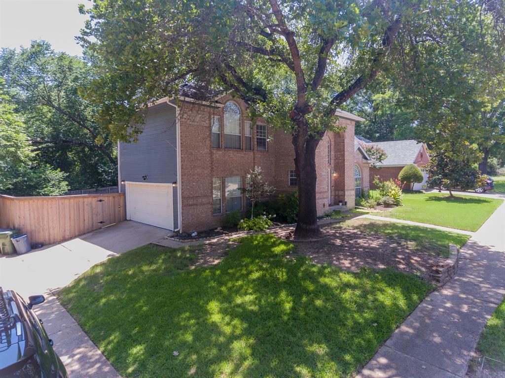 2416 Hedgeapple Drive
