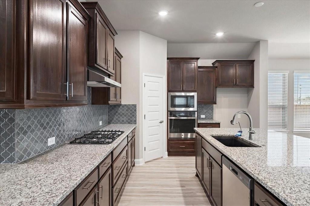 Willow Wood Ph 8 - Residential Lease