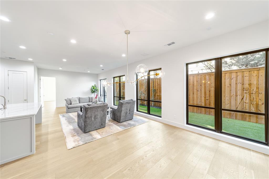 3601 Routh Street 1B