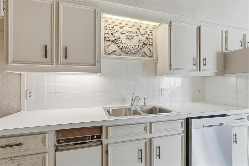 Prestonwood Hillcrest Twnhs - Residential