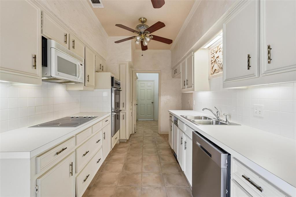 Prestonwood Hillcrest Twnhs - Residential