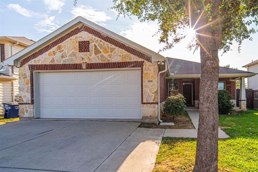 Beautiful home, with beautiful view to Mountain Creek Lake. The backyard oasis was made with that view in mind. Custom built park for the kids as well as a pizza oven, all just great for entertaining. Centrally located, near Spur 408 as well IH-20. Property is also located near various restaurants and grocery stores. Great opportunity to live in this 3 bedroom 2 bath home that also has 2 dining areas that is centrally located. Take a look at this today!