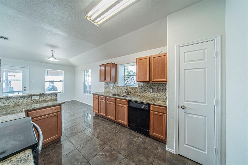 Mountain Crk Lake Instl 2 - Residential Lease