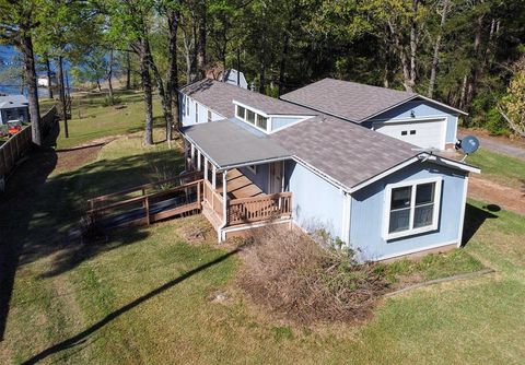 Photo of 2781 Lake Breeze Drive, Chandler, TX 75758 (MLS # 21217206)