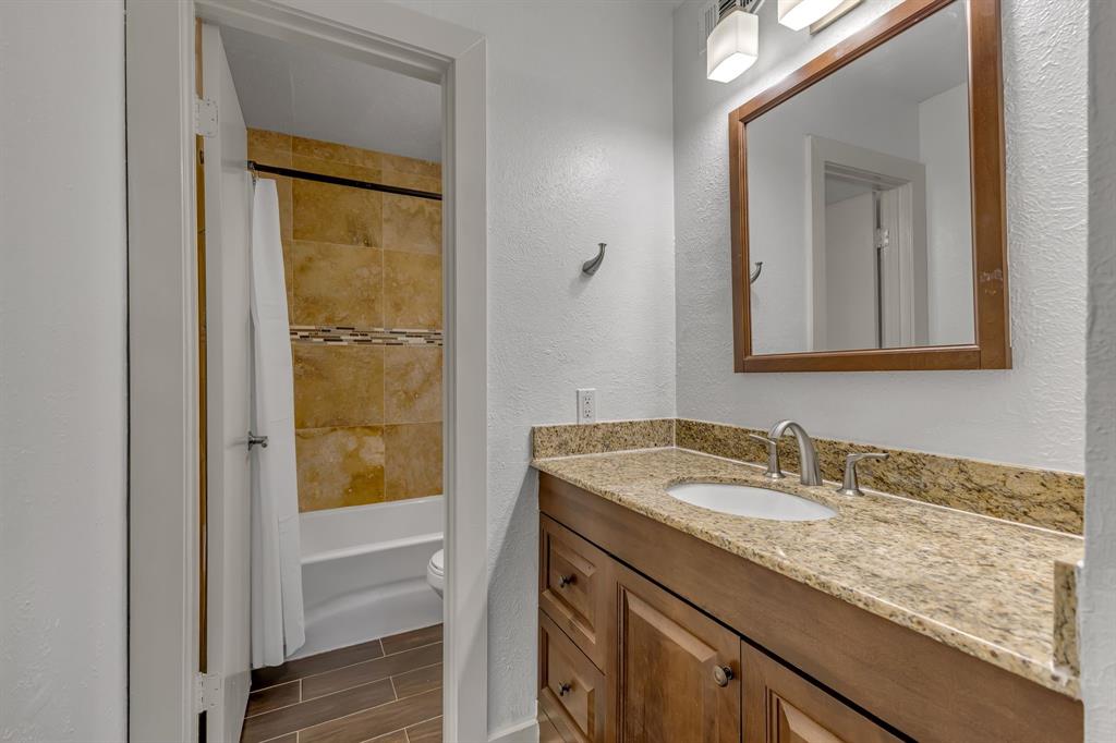 River Oaks Condo - Residential