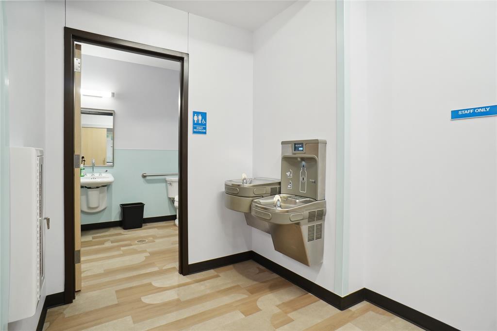 gramercy place addition - Commercial Sale