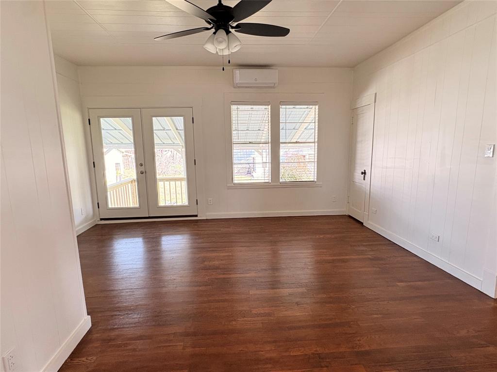 Ot Eastland - Residential