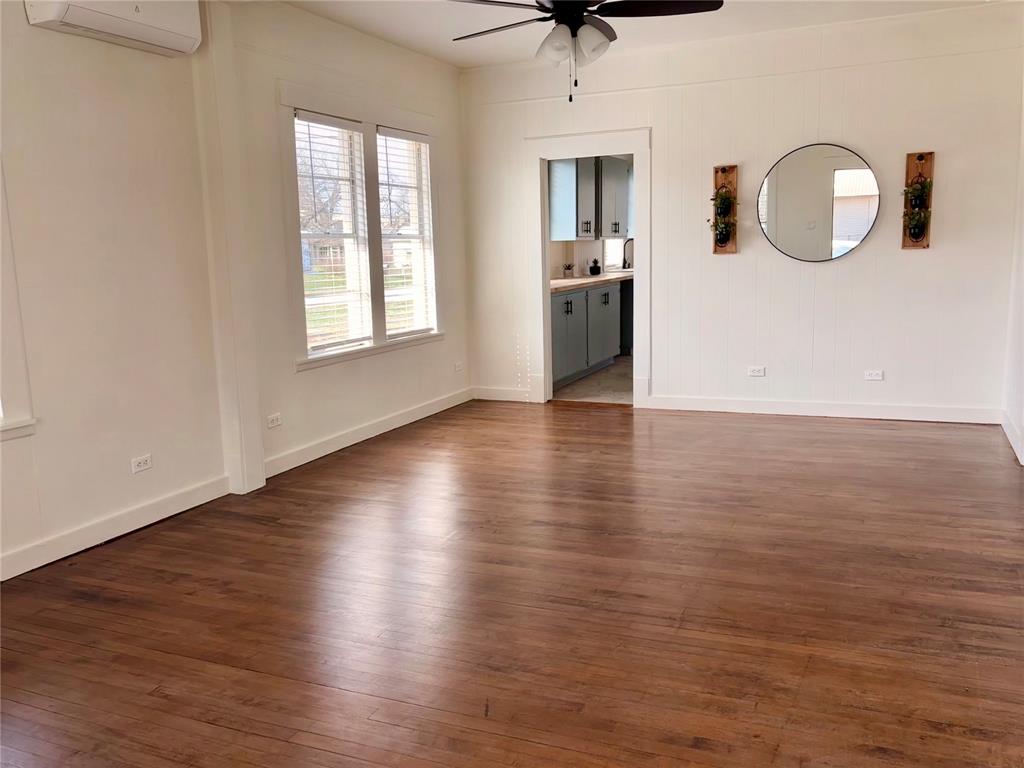 300 E Plummer Street